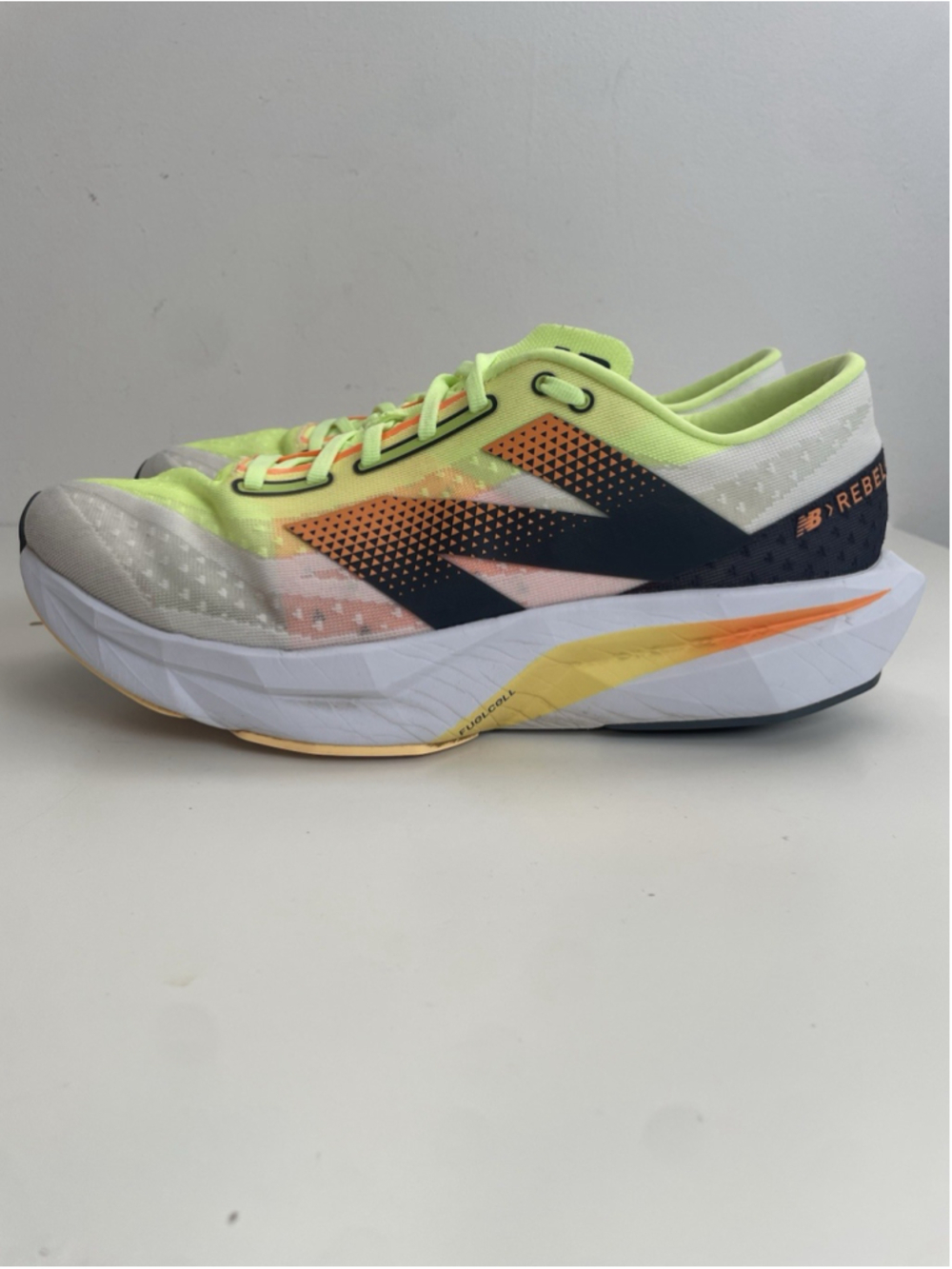 New Balance FuelCell Rebel v4 Mens Size 11.5 EE Athletic Running Shoes Sneakers